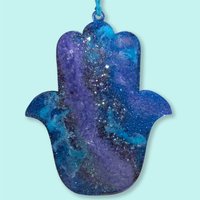 Harz Hamsa - Blau Und Lila, Hand Der Fatima, Schutz Vor Bösem Blick, Schimmer Glanz, Glimmer, Sternbild, Glitzer von YahalomCrts