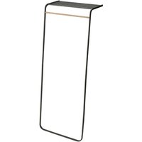Schräger Kleiderständer mit Regal H160 cm - TOWER Schräger Kleiderständer mit Regal H160 cm - TOWER von Yamazaki
