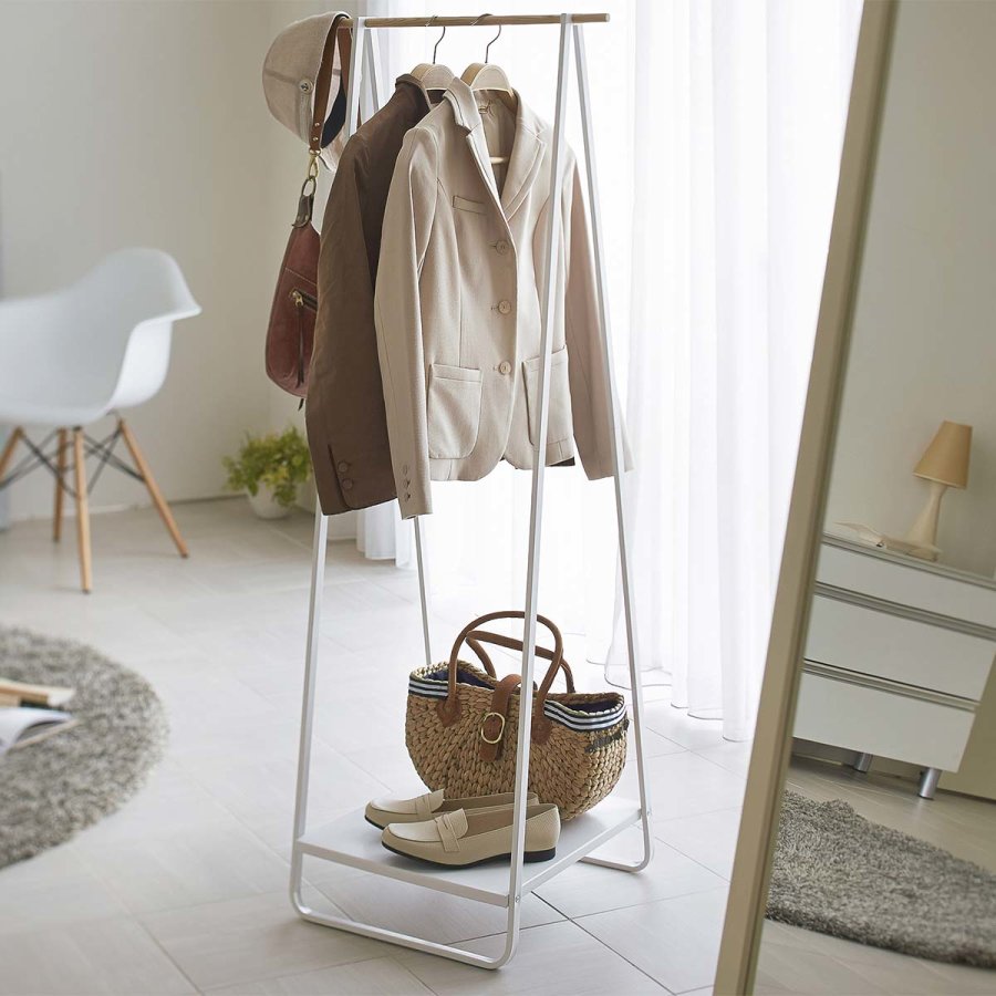Yamazaki Home Kleiderständer weiß freistehend mit Ablage - Raumzutaten.de | Online Shop von Yamazaki