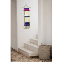 Moderne Makramee Wandbehang, Schmales Makramee, Weben Textile Art Decor von YamitFuxTextileArt