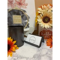 Rundes Gehämmertes Kupfer Schreibtisch Set Bronze Patina Stiftebecher & Visitenkarten Halter Combo Zeitgenössisch von YanceyDesigns