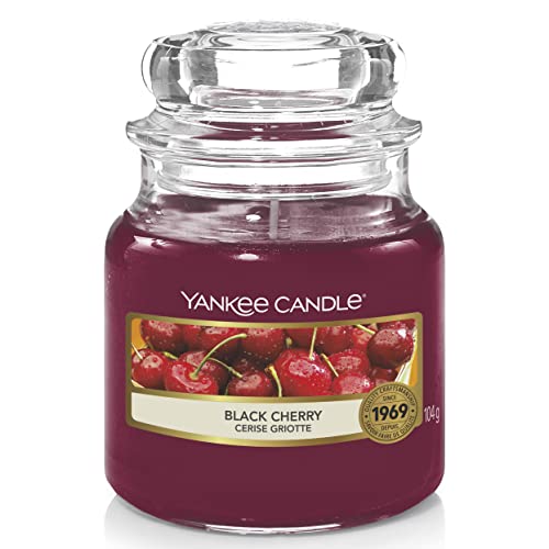 Yankee Candle Duftkerze im Glas (klein) | Black Cherry | Brenndauer bis zu 30 Stunden von Yankee Candle