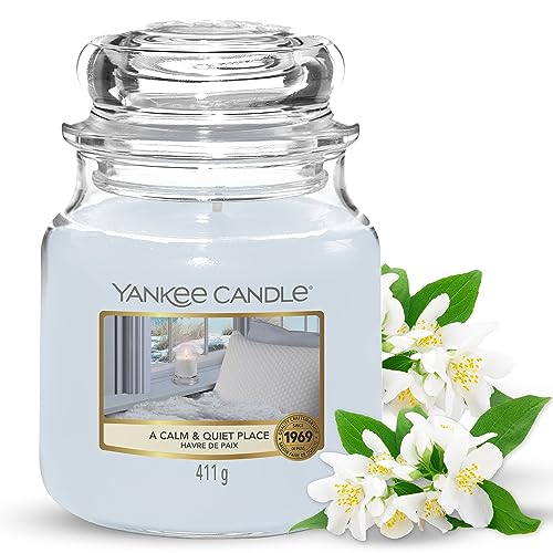 Yankee Candle Duftkerze | A Calm & Quiet Place | Brenndauer bis zu 75 Stunden, Mittelgroße im Glas von Yankee Candle