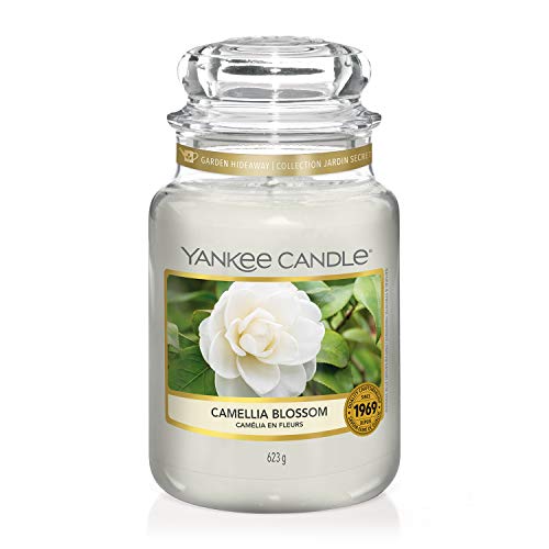 Yankee Candle Duftkerze im Glas (groß) | Camellia Blossom | Brenndauer bis zu 150 Stunden | Garden Hideaway Kollektion von Yankee Candle