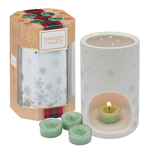 Yankee Candle Geschenkset, mit 4 duftenden White Fir Teelichten und 1 Leuchte in Schneeflockenform, Alpine Christmas Collection, in festlicher Schneeflocken-Geschenkbox von Yankee Candle