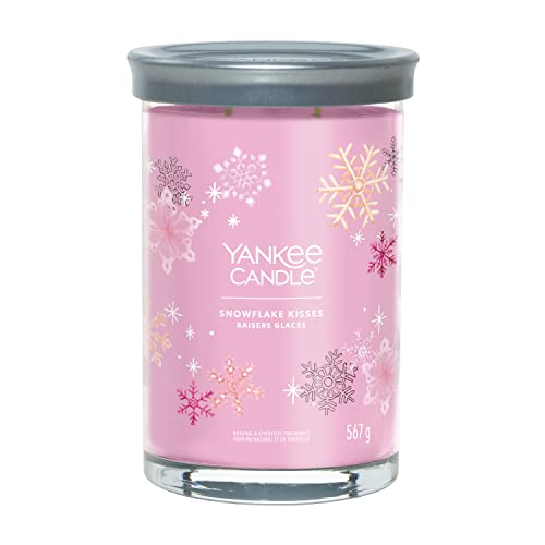 Yankee Candle Signature Duftkerze ; große Tumbler-Kerze mit langer Brenndauer „Snowflake Kisses“ ; Soja-Wachs-Mix ; Perfekte Geschenke für Frauen von Yankee Candle