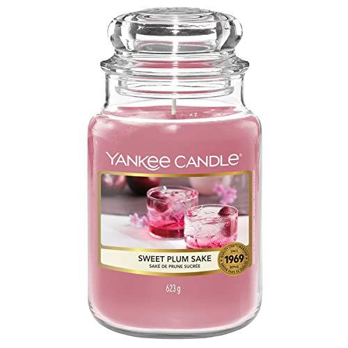 Yankee Candle Duftkerze Sweet Plum Sake | Große Kerze im Glas | Sakura Blossom Festival Collection | Brenndauer: bis zu 150 Stunden | Toll zum Verschenken von Yankee Candle