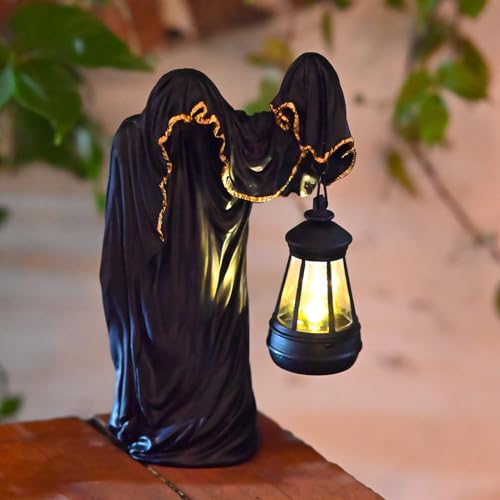 Halloween Deko Sensenmann Figur mit Solar Laterne,Gartendeko für Draußen,Sensenmann Statue in Schwarzer Robe mit Wetterfest LED Solarlampe,Halloween Deko Gartenfigur Harz für Bücherregal Tischdeko Halloween Deko Sensenmann Figur mit Solar Laterne,Gartendeko für Draußen,Sensenmann Statue in Schwarzer Robe mit Wetterfest LED Solarlampe,Halloween Deko Gartenfigur Harz für Bücherregal Tischdeko von Yarteim