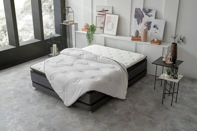 Yatas Bedding Microfaserbettdecke Dacron-Light®, Bettdecke 135x200 cm & weitere Größen, Sommer, Herbst, allergiker geeignet (Hausstauballergiker) Yatas Bedding Microfaserbettdecke Dacron-Light®, Bettdecke 135x200 cm & weitere Größen, Sommer, Herbst, allergiker geeignet (Hausstauballergiker) von Yatas Bedding