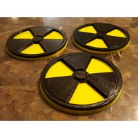 Nuklear Radioaktives 3D Symbol Untersetzer - 3Er Set von YeOldeProppeShoppe