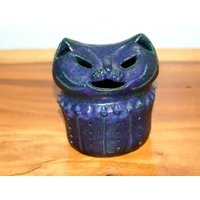 Lila Mod Cat Bank Von Pauline Toynbee ~ Studio Pottery Uk Cute Sculptural von YesterdayAndTomorrow