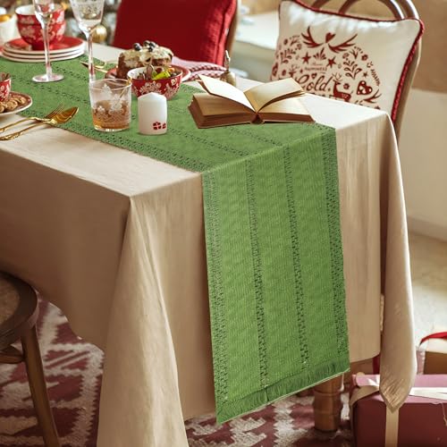 Tischläufer Grün, Boho-Tischläufer 30 x 140cm Landhausstil, Boho Tischdecke mit Quasten, Rechteckige Häkelspitze Mesh, Landhausstil Rustikaler Tisch Läufer Baumwolle Leinen, Hochzeit Party Party von YiJiuBa