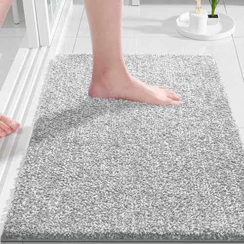 Yimobra Rutschfester Badezimmerteppich Extra weich und bequem Wasserabsorbierende, Dicke und maschinenwaschbare Badematte Flauschig für Dusche und Badewanne, Grau&Weiß, 51 x 81 cm von Yimobra