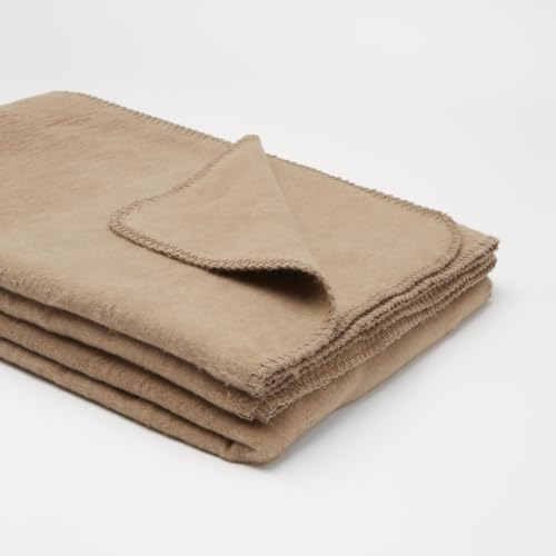 Yogabox Flauschige Kuscheldecke 150x200 cm, Wolldecke einfarbig, Pflegeleichte Baumwolle, kuschelig weich und angenehm warm, hermelin von Yogabox