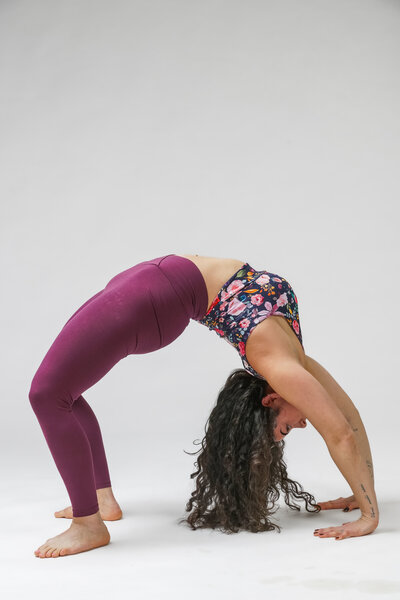 YogiLiebe Yoga Legging "Maitri" aus Bio-Baumwolle V high waist Bund von YogiLiebe