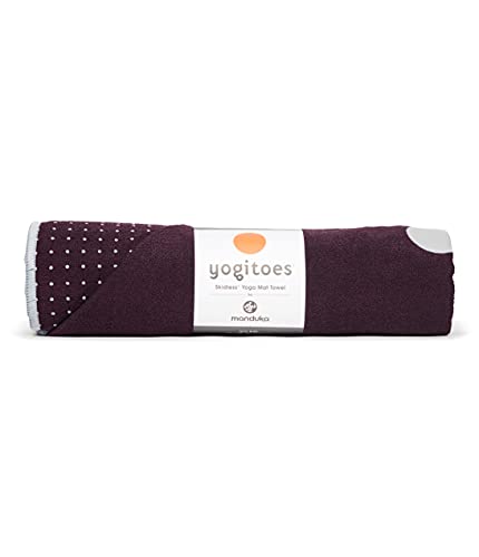 Yogitoes Yoga-Matten-Handtuch – leicht, schnell trocknende Mikrofaser, rutschfeste, rutschfeste Technologie, Verwendung in Hot Yoga, Vinyasa und Power, 180 cm, Indulge Purple von Manduka