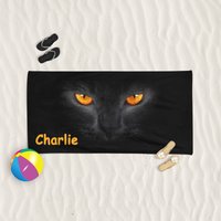 Schwarze Katze Mit Orangen Augen - Personalisiertes Strandtuch Super Weich Strand, Pool, Sport, Accessoire, Geschenk von YooshUK