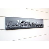 Boston-Medaille Halter - Ich Laufe Dieser Stadt Große | Schwarz & Weiß von YorkSignShop