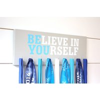 Medaille Halter - Glaube An Dich Selbst Mittel Motivierend Zitat Inspirierend von YorkSignShop
