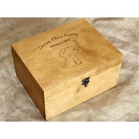 Personalisierte Baby Erinnerungsbox, Elefant Scetch Individuell Gravierte Box von YouCanMAKEitPERSONAL