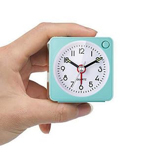 YouJabz Wecker Analog, Klassischer Analoger Reisewecker mit Schlummerfunktion und Licht, Mini Wecker, kompakte Größe, Wecker Ohne Ticken ruhiges Quarzuhrwerk, Einfache Bedienung, Zurück zur Schule von YouJabz