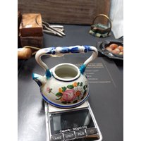 Kleine Dekorative Porzellan Teekanne | Stempel Von Unten - "Bassano" von YourVintageUA
