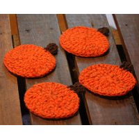 Gehäkelte Kürbis Untersetzer Handgemachtes Herbst Dekor, 4Er Set Gehäkelte Kürbis Untersetzer Handgemachtes Herbst Dekor, 4Er Set von YoyoStrings