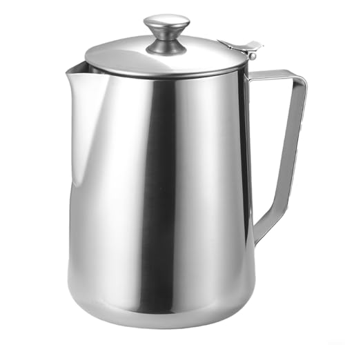 Milchaufschäumkrug aus Edelstahl mit Deckel, entworfen für schnelle Wärmeübertragung und bequemen Griff, perfekt zum Aufschäumen von Milch in Kaffeegetränken (2000 ml) von Yuanpgky