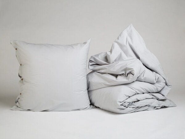 Yumeko Bettwäsche Perkal Misty Grey aus Bio-Baumwolle (mit Knöpfen) von Yumeko