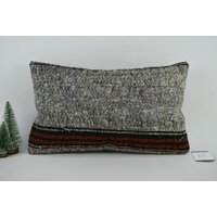 Kelim Kissen/Dekorativer Kissenbezug Stammeskissen Boho Natürlicher Wollkissen 12x20 Sofa Code 4835 von ZDkilimpillow