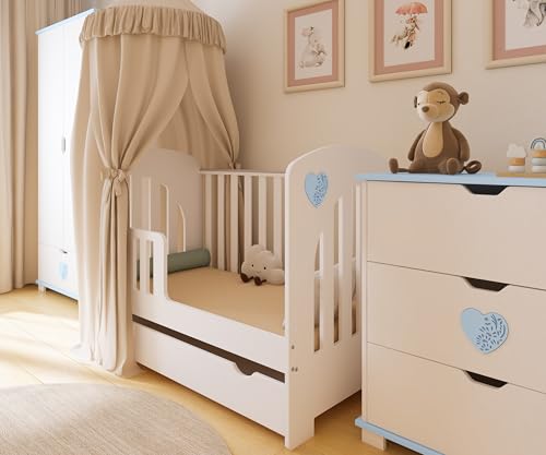 ZEEBRA - Babybett Kinderbett, 2w1 Bett Heart - mit Schublade auf kugelgelagerten Schienen, Schutzgitter und Verstellbarer Rahmen - Wächst mit dem Kind - 120x60cm - Weiß/Blaues Herz ZEEBRA - Babybett Kinderbett, 2w1 Bett Heart - mit Schublade auf kugelgelagerten Schienen, Schutzgitter und Verstellbarer Rahmen - Wächst mit dem Kind - 120x60cm - Weiß/Blaues Herz von ZEEBRA