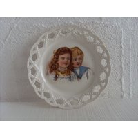 Vintage Teller Mit Kinderportrait Vintage Teller Mit Kinderportrait von ZEITJUWELEN