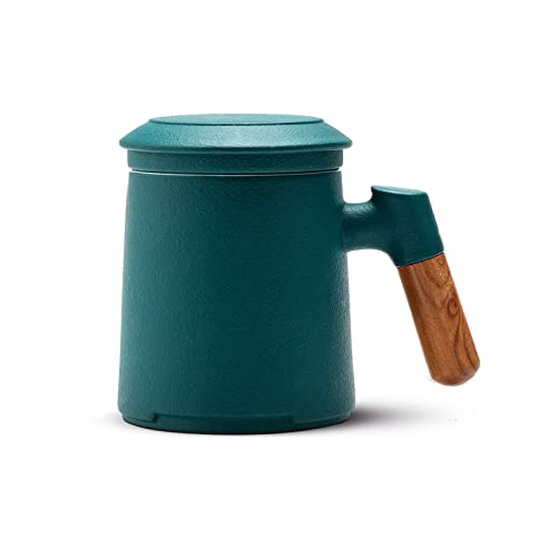 ZENS Teetasse mit Deckel und Sieb, 360 ml Holzgriff Teebecher mit Teesieb und Deckel für Losen Tee, Matte Keramik Teetassen Geschenke für Teeliebhaber, handgesprühte Dunkelgrün Glasur von ZENS