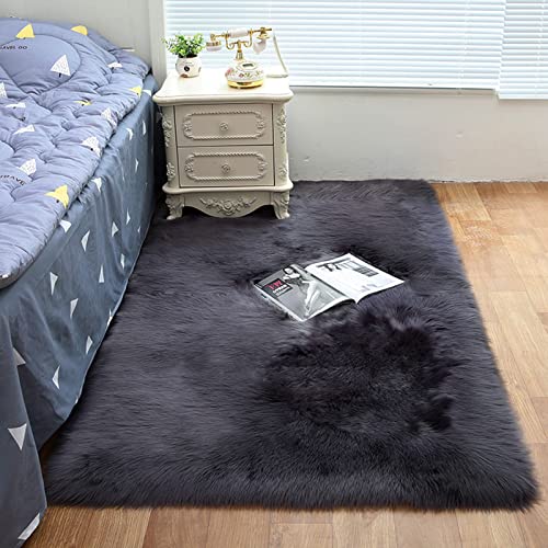 ZFHTAO Weiche Longhair Fell Schaffell Bettvorleger Lange Fell Flauschig Weiche Schaffell Flauschig Lange Gemütliches Schaffell Bettvorleger Anpassbare - Dunkelgrau 50x70cm von ZFHTAO