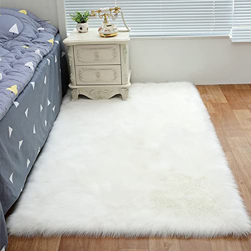 ZFHTAO Wolle Bettvorleger Lammfellimitat Teppich Modern kunstfell Fell Bettvorleger Teppich Anti Fusselbildung Flauschige Kuscheldecke Verschiedene Größen - Weiß 40x110cm von ZFHTAO