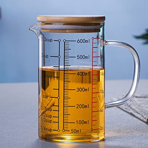 ZNZNANG Multifunktions-Messbecher aus Glas, V-förmiger Ausguss und drei Skalen, mit Griff und Bambusdeckel, Glasbecher für Küche oder Restaurant (600 ml) von ZNZNANG