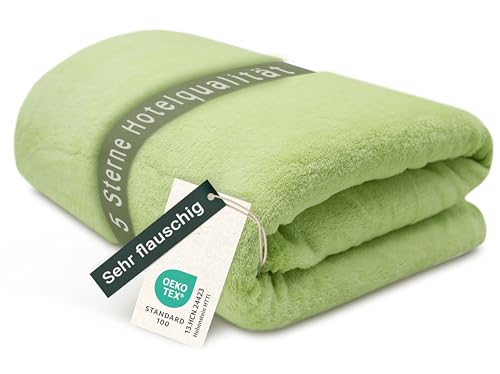 ZOLLNER Kuscheldecke flauschig in 150x200 cm - super kuschelige und warme Sofadecke - waschbar bis 95°C - atmungsaktive Mikrofaser in grün - Hotelwäschequalität - Oeko Tex® Zertifiziert von ZOLLNER
