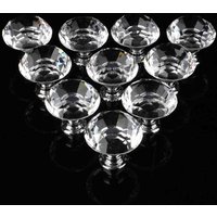 30 mm große, klare Kristallglas-Schubladenknöpfe, Möbelgriffe mit Schrauben für Türen, Schubladen, Schlafzimmer, Wandschränke, Kleiderschränke, 10 30 mm große, klare Kristallglas-Schubladenknöpfe, Möbelgriffe mit Schrauben für Türen, Schubladen, Schlafzimmer, Wandschränke, Kleiderschränke, 10 von ZOTERNEN