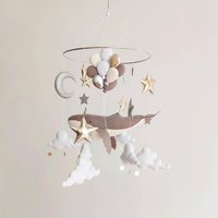 Wal Baby Mobile Junge - Grauwal Mit Luftballons Für Kinderzimmer Gender Neutral Silber Und Gold Krippe Ozean von ZOZOtoys
