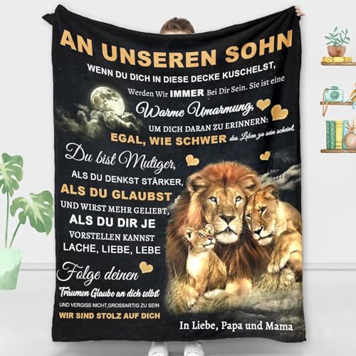 ZQYMM Personalisierte Decke Sohn Geschenke von Mama und Papa, Eltern Sohn Geschenke, Kuscheldecke Flauschige, Witziges Geburtstagsgeschenk für Unseren Sohn, 18 Geburtstag Junge von ZQYMM