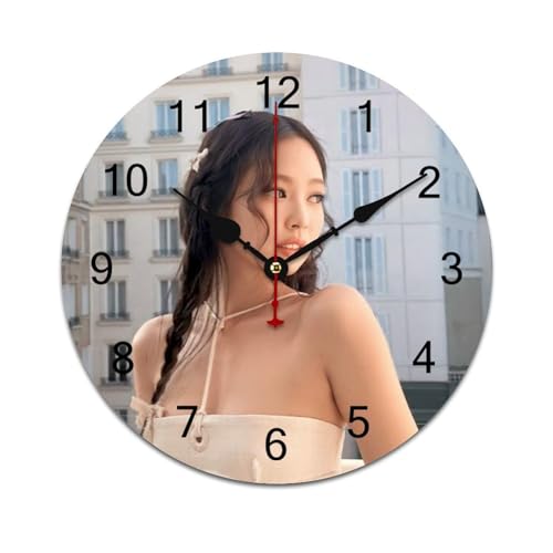 ZRCLXLVU Jennie Diese stille Wanduhr verfügt über ein minimalistisches Design, hergestellt aus strapazierfähigem PVC-Material, perfekt für moderne Wohnkultur und Büros. von ZRCLXLVU