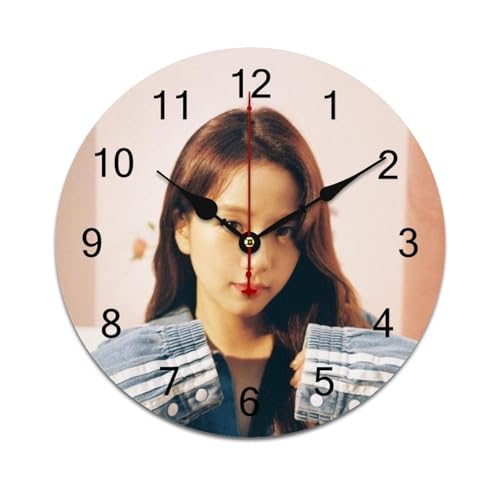 ZRCLXLVU Jisoo Rahmenlose PVC-Uhr mit lautlosem Sweep-Sekunden und sauberem, minimalistischem Stil, perfekt für Schlafzimmer, Küche oder professionelle Büros. ZRCLXLVU Jisoo Rahmenlose PVC-Uhr mit lautlosem Sweep-Sekunden und sauberem, minimalistischem Stil, perfekt für Schlafzimmer, Küche oder professionelle Büros. von ZRCLXLVU