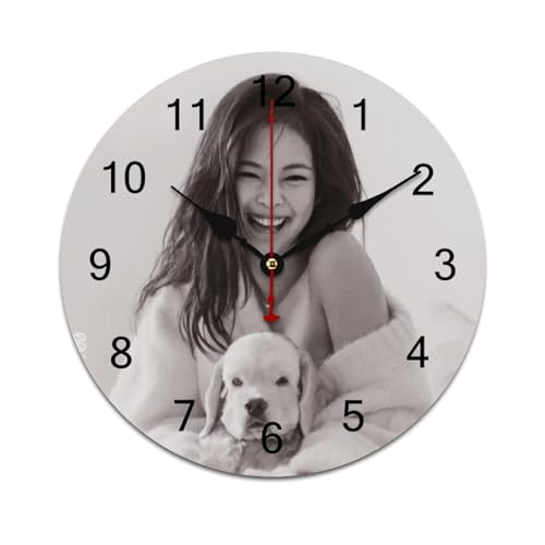 ZRCLXLVU Minimalistische PVC-Uhr von Jennie mit rahmenlosem Design und flüsterleisem Betrieb, ideal für moderne Wohnkultur oder professionelle Büroumgebungen. von ZRCLXLVU