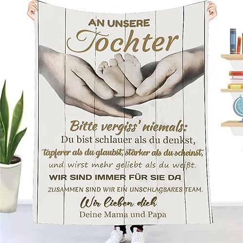 Kuscheldecke Flauschige Personalisierte Geschenke Decke für Unsere Tochter von Mama und Papa, An Unsere Tochter Decke von Eltern, Super Weiche Wohndecke Flanelldecke für Sofa Reisen Geburtstags von ZUCZUG