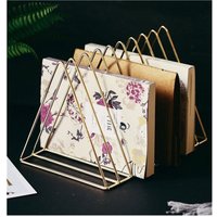 Steel magazine rack in the shape of a triangle for magazines or documents Rose Gold von ZVD