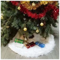 Weihnachtsbaumdecke aus Kunstfell als Dekoration für Weihnachtsfeiern. Weihnachtsbaumdecke aus Kunstfell als Dekoration für Weihnachtsfeiern. von ZVD