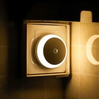 ZVD-LED-Nachtlicht, warmweißes Nachtlicht mit Stecker, rund, Lichtsensor, energieeffizient, 2 Stück von ZVD