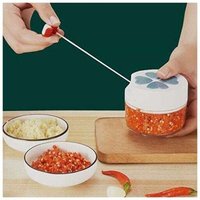 Mini-Gemüsehacker, manuell, 170 ml, mit 2 gebogenen Edelstahlklingen, Fleischwolf/Mixer/Zwiebel-/Salat-/Ingwer-/Obst-/Kräuter-/Knoblauchhacker mit von ZVD