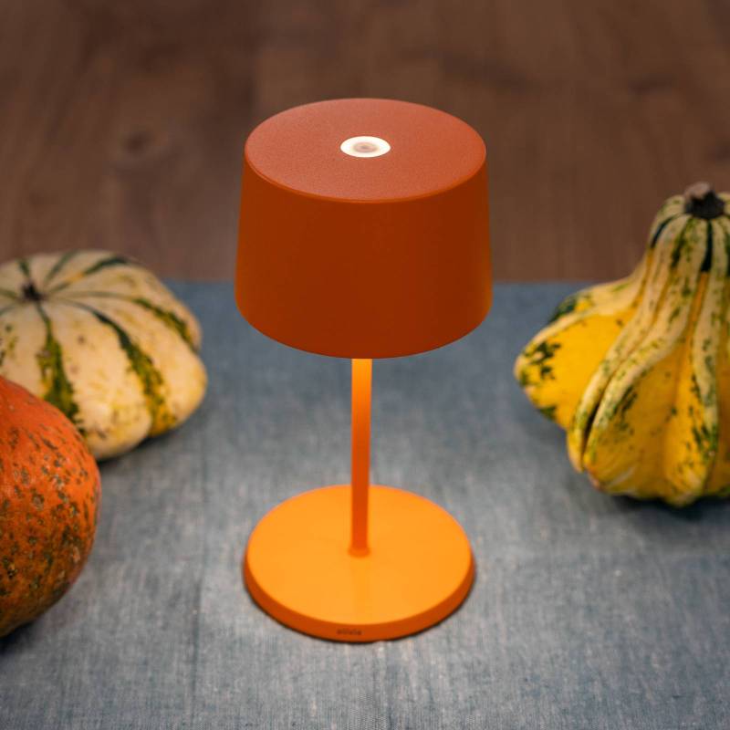 Zafferano Olivia mini 3K Akku-Tischlampe orange von Zafferano