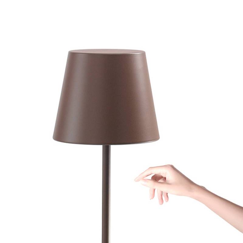 Zafferano Poldina XXL Akku-Stehlampe IP54 corten von Zafferano